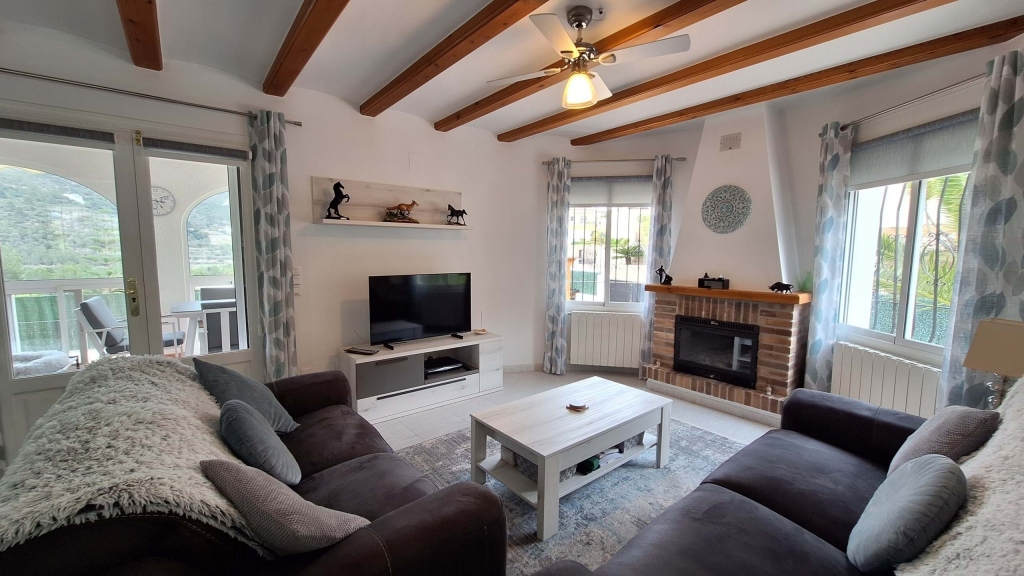 4 bed villa in Alcalalí
