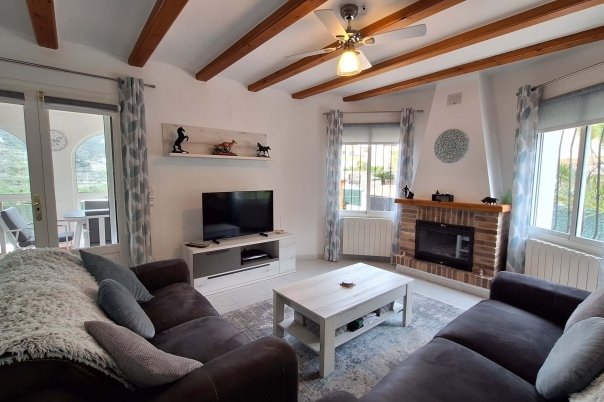 4 bed villa in Alcalalí