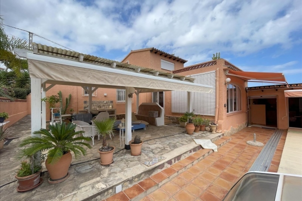 3 bed casa / chalet in Moraira