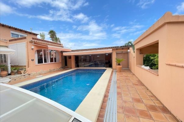 3 bed casa / chalet in Moraira