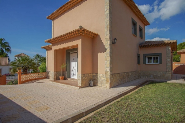 5 bed casa / chalet in Calpe / Calp