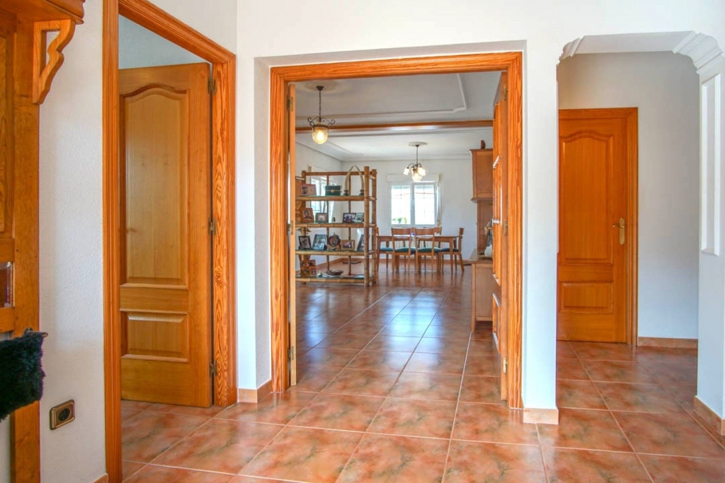 5 bed casa / chalet in Calpe / Calp