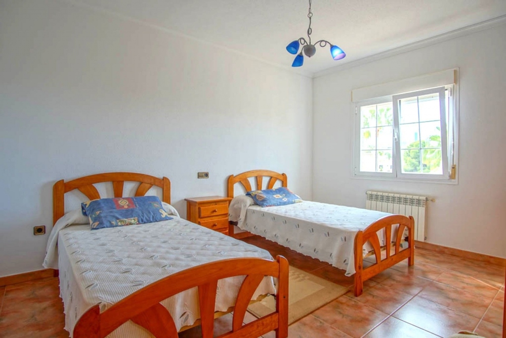 5 bed casa / chalet in Calpe / Calp