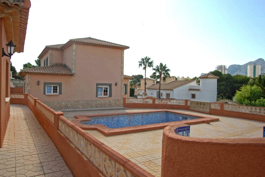 5 bed casa / chalet in Calpe / Calp