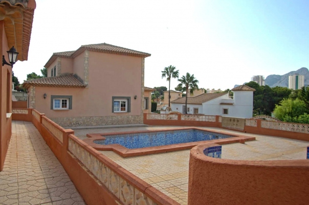 5 bed casa / chalet in Calpe / Calp