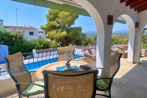 4 bed villa in Benitachell