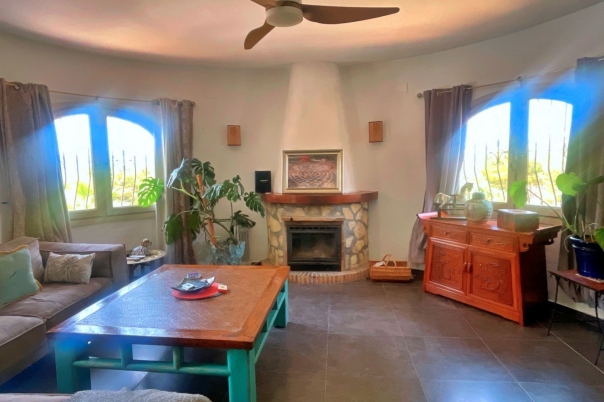 4 bed villa in Benitachell
