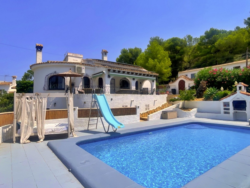 4 bed villa in Benitachell