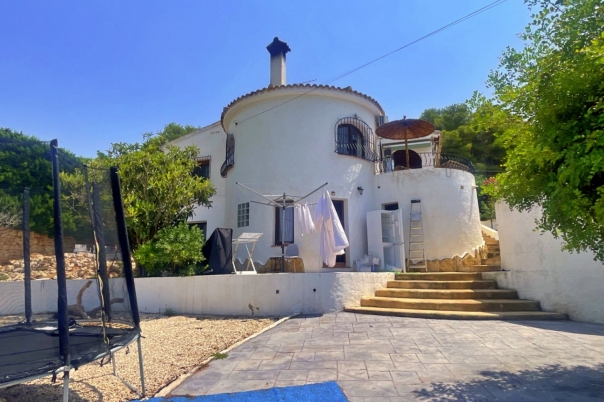 4 bed villa in Benitachell