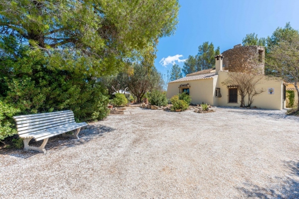 3 bed villa in Gata de Gorgos
