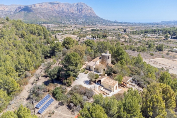 3 bed villa in Gata de Gorgos