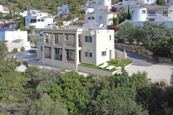 3 bed villa in Jalón