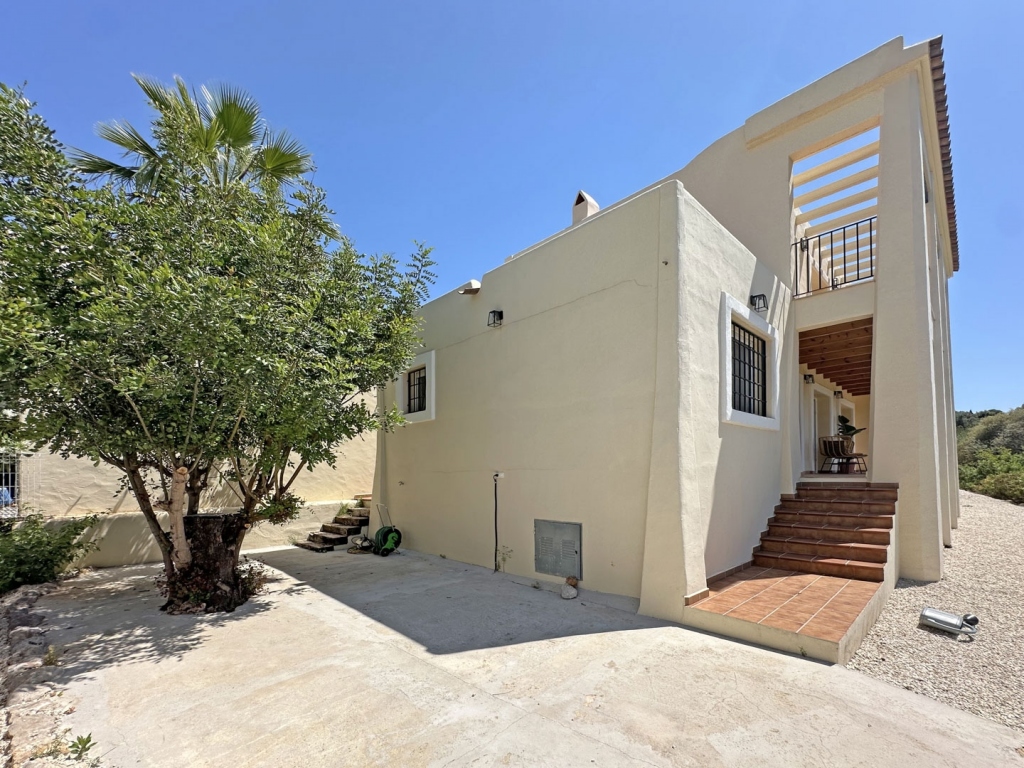 3 bed villa in Jalón