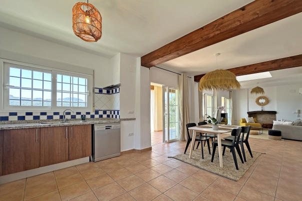 3 bed villa in Jalón