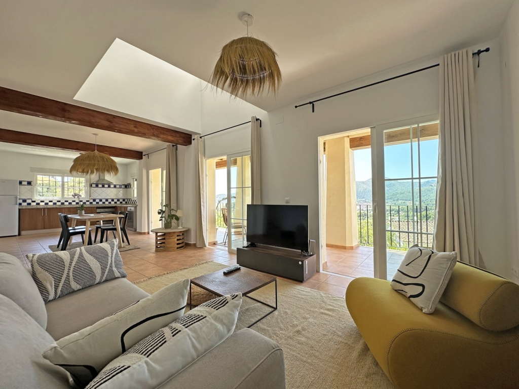 3 bed villa in Jalón