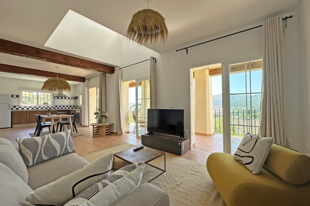 3 bed villa in Jalón