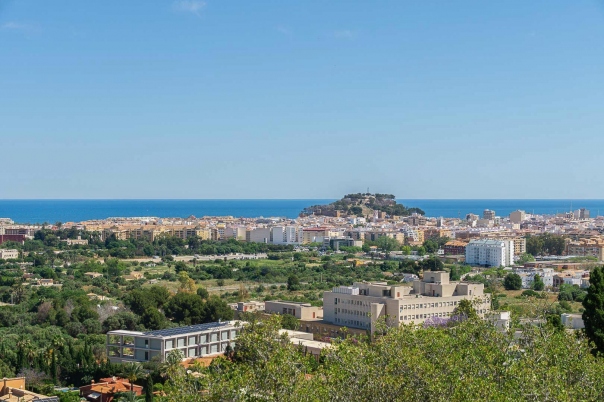 4 bed villa in Denia