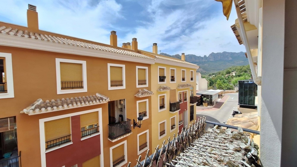 3 bed apartment in Polop