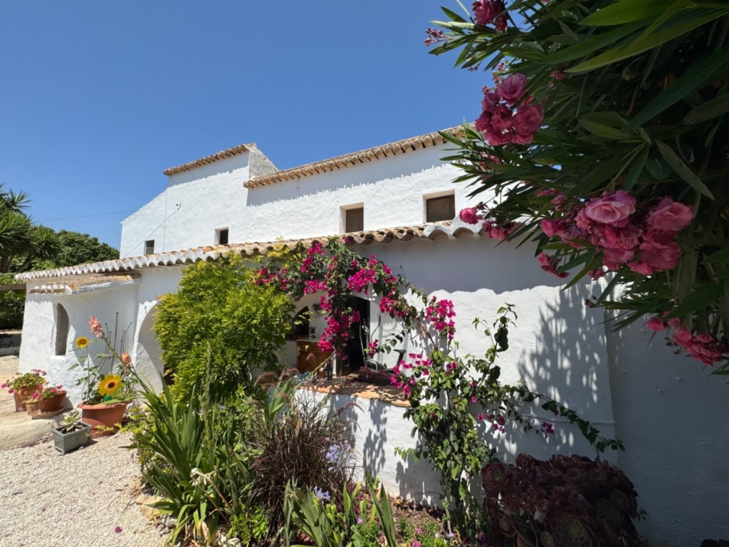 4 bed finca in Benitachell