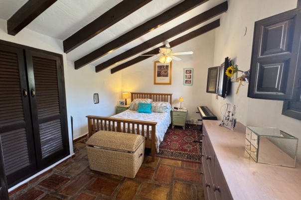 4 bed finca in Benitachell