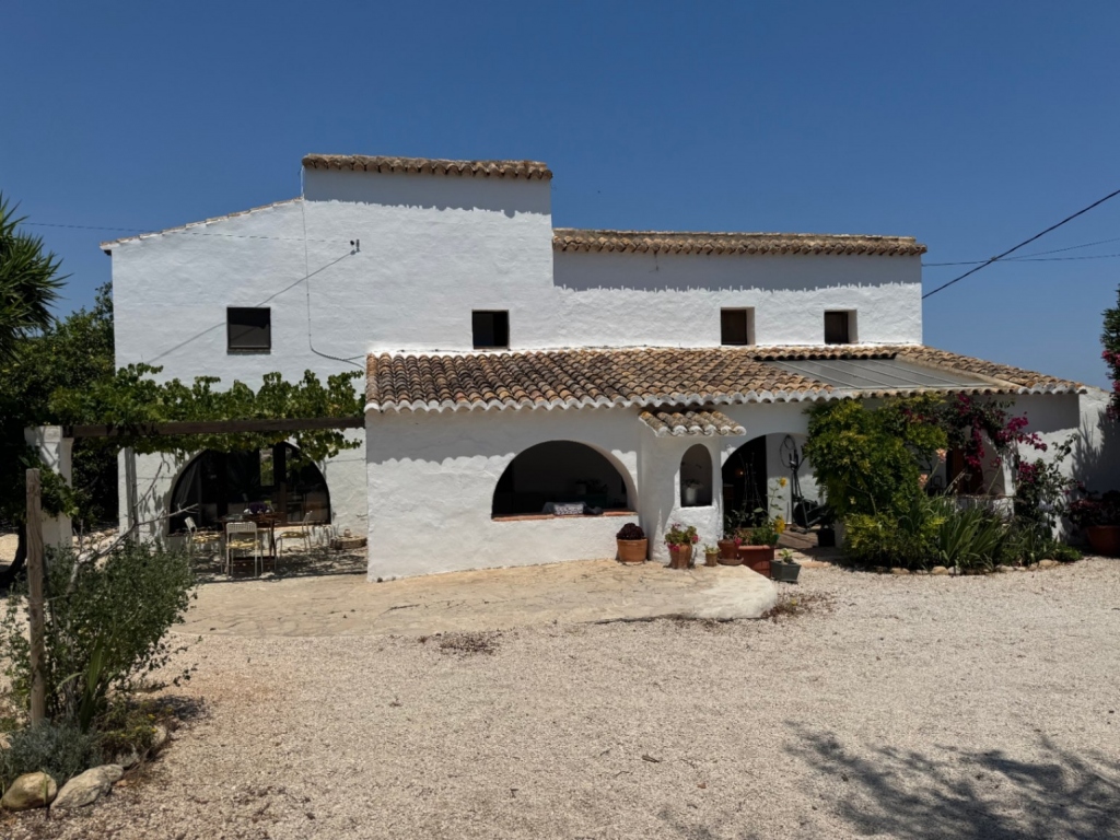 4 bed finca in Benitachell