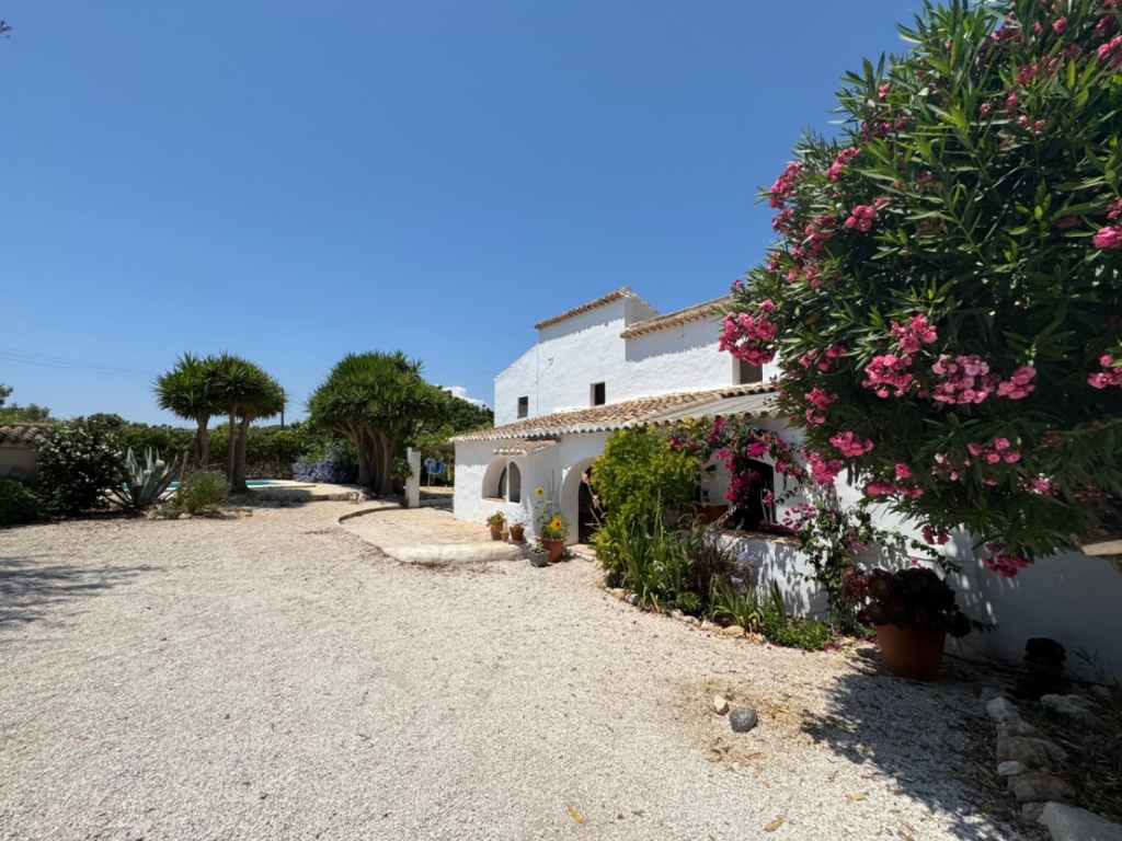 4 bed finca in Benitachell