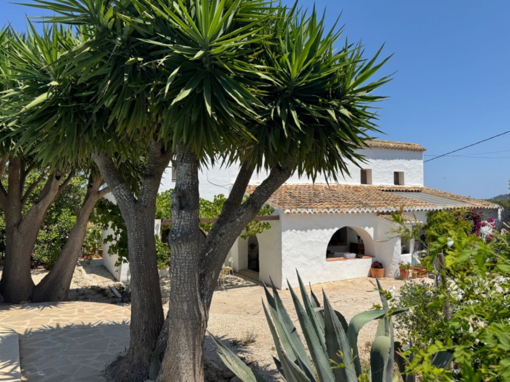 4 bed finca in Benitachell