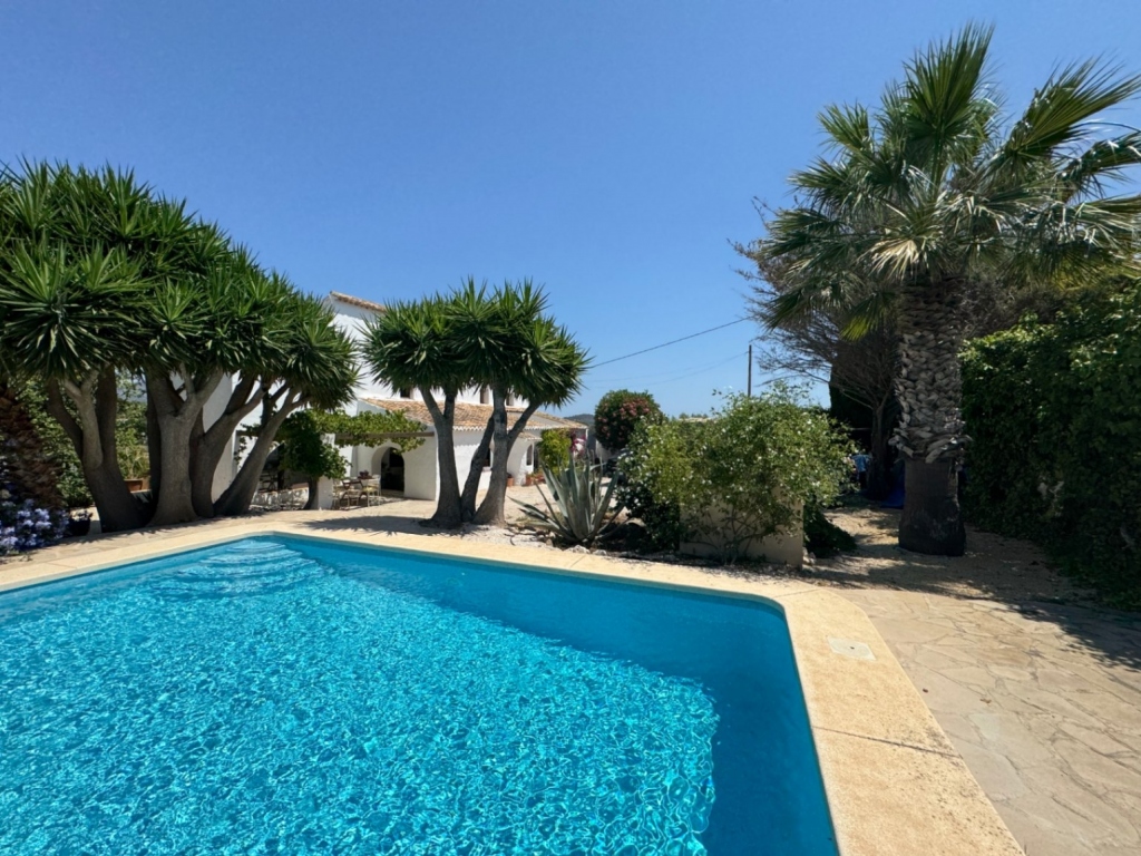 4 bed finca in Benitachell