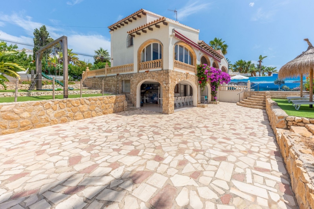 7 bed villa in Moraira