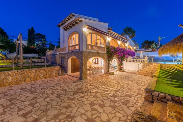 7 bed villa in Moraira