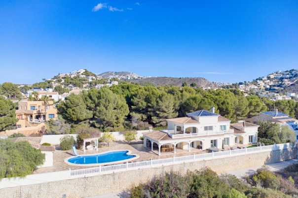 5 bed villa in Moraira
