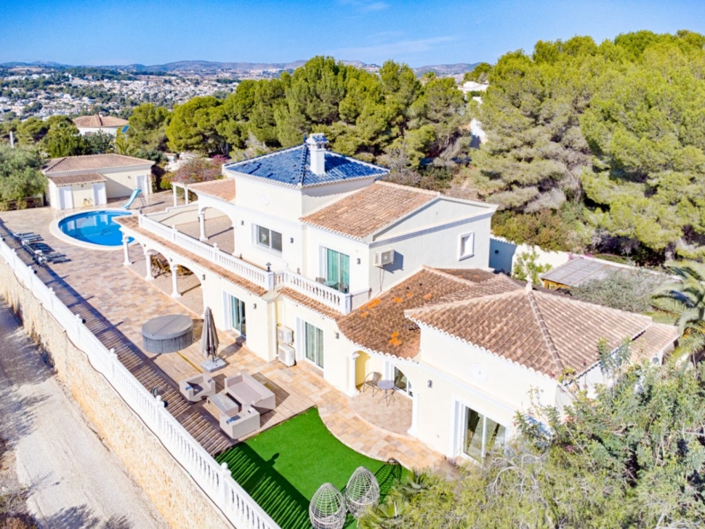 5 bed villa in Moraira