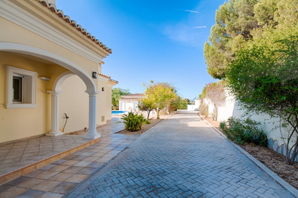 5 bed villa in Moraira