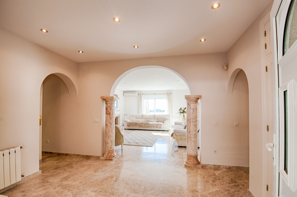5 bed villa in Moraira
