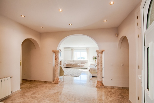 5 bed villa in Moraira