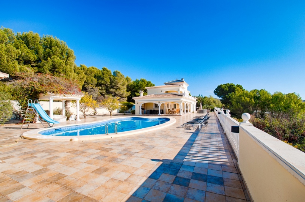 5 bed villa in Moraira