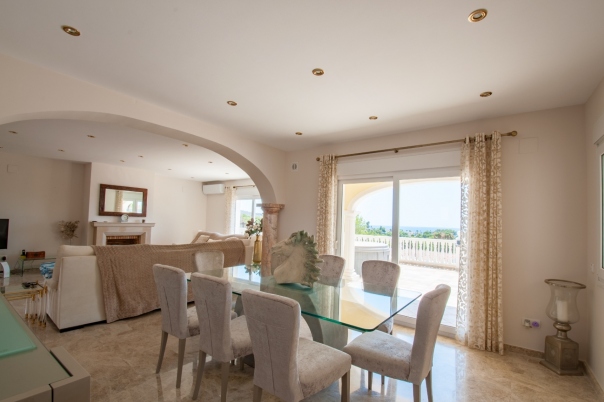 5 bed villa in Moraira