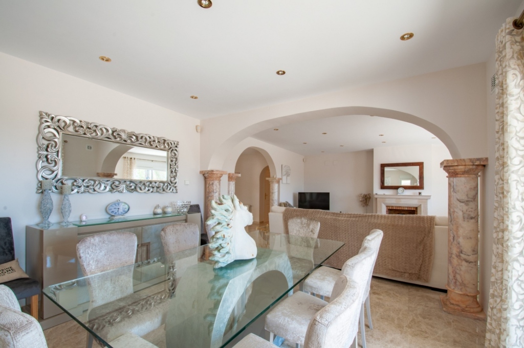 5 bed villa in Moraira