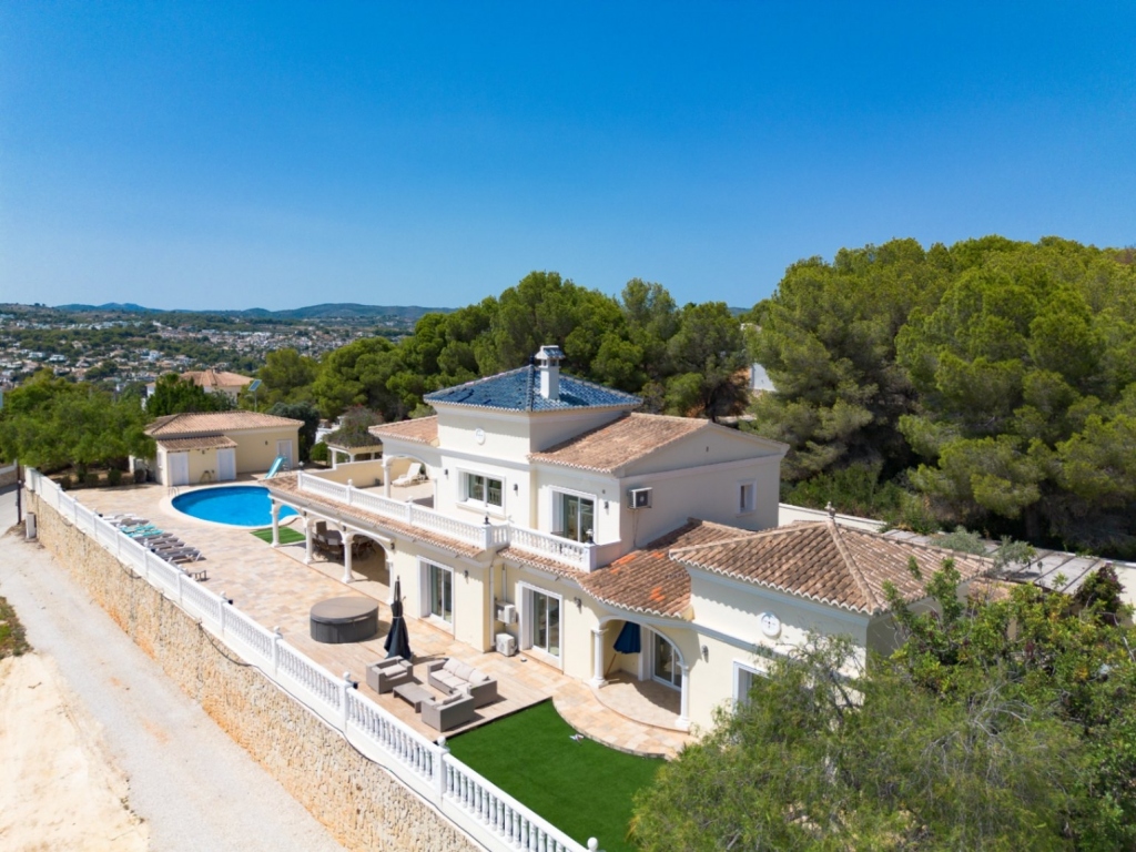 5 bed villa in Moraira