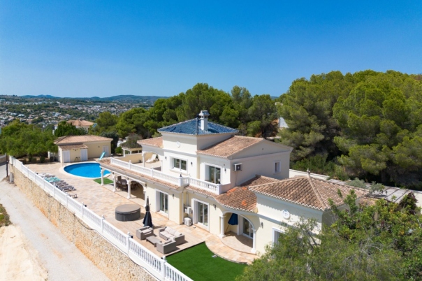5 bed villa in Moraira