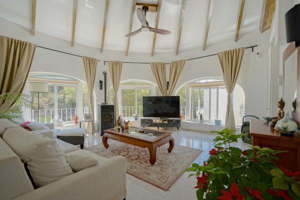 4 bed villa in Benissa