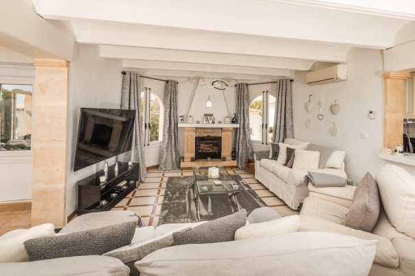 4 bed villa in Javea