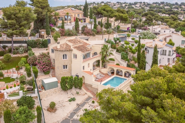 4 bed villa in Javea