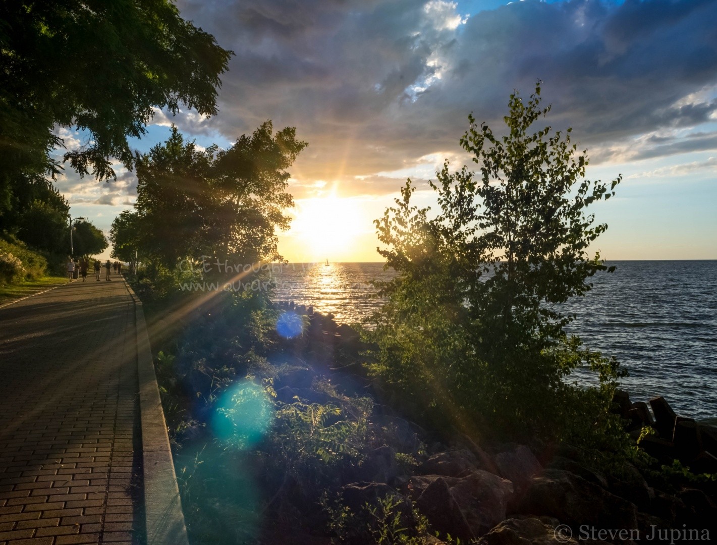 Sunset-Over-Lake-Erie