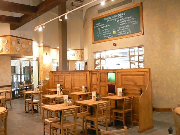 General view of the restaurant