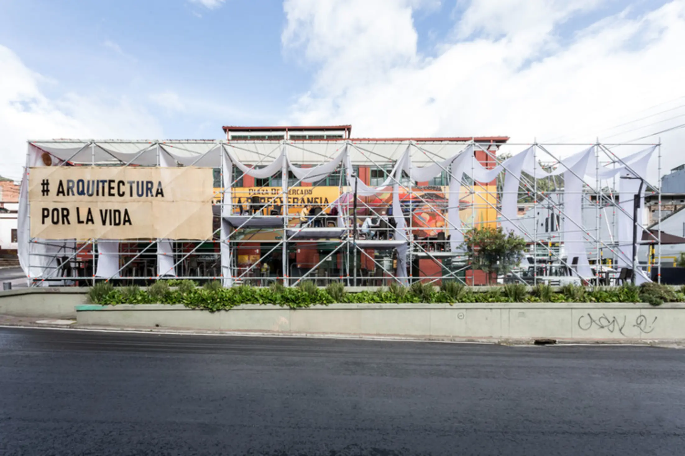 Instalación Activación Vertical, Bogotá, Colombia