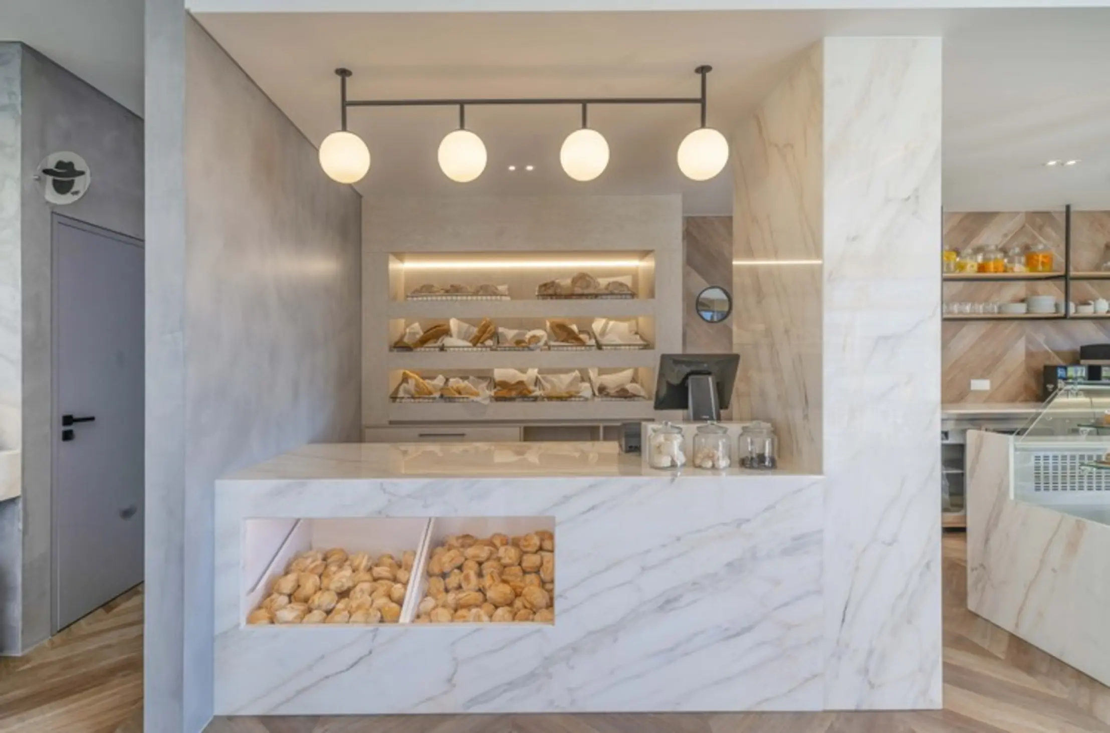 Estrela Doce Bakery, Portugal