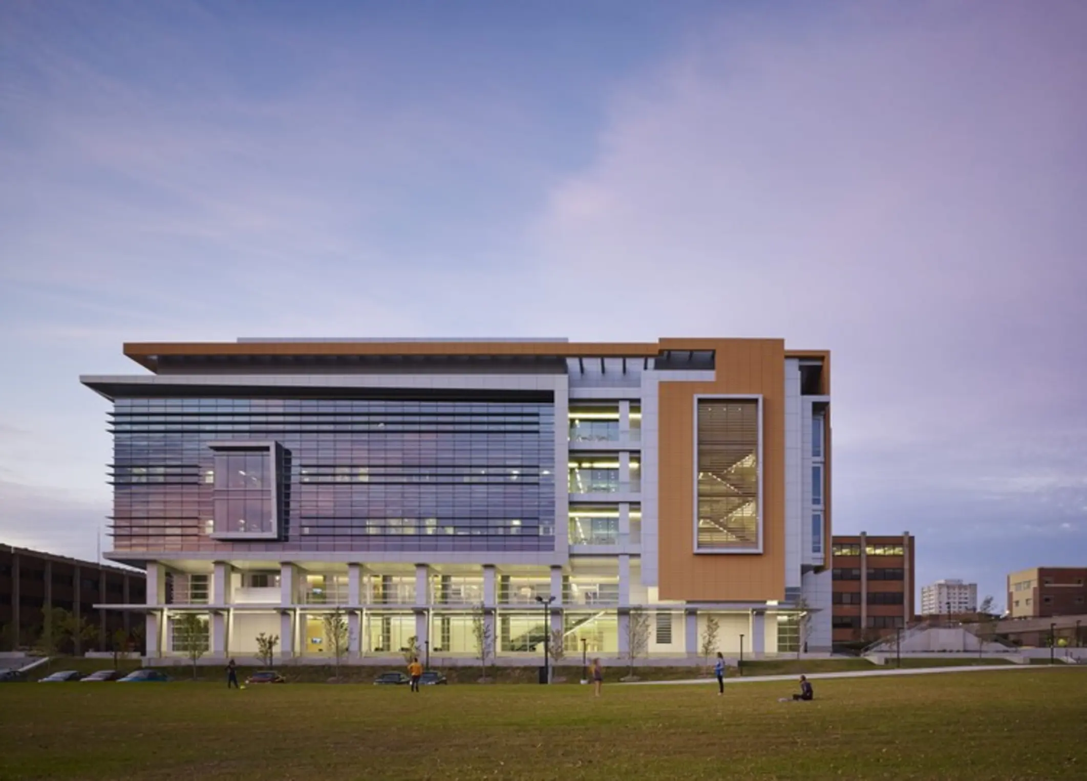 Kenwood Interdisciplinary Research Complex, Milwaukee, United States