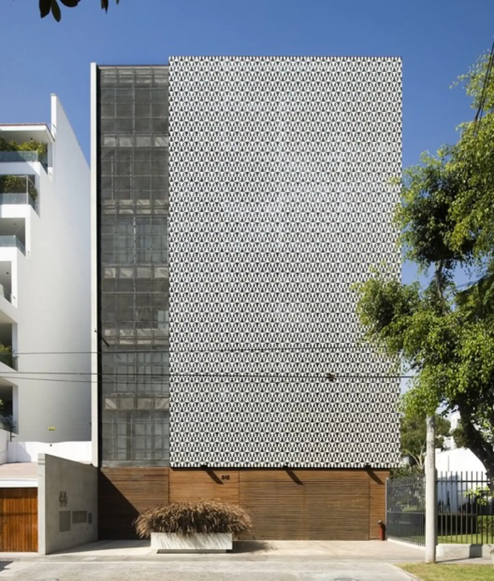 Córdova Residential Building, Lima