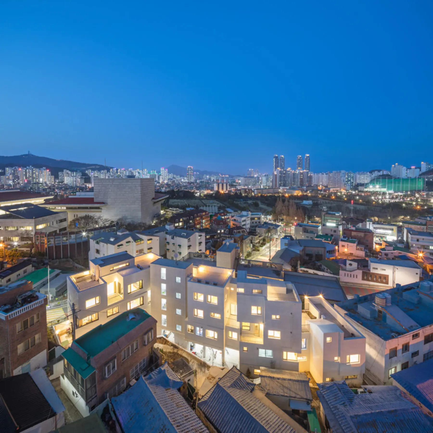 Mo Yeo Ga Apartment Building, Nam-Gu, South Korea